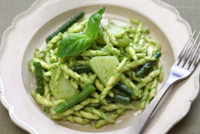 Trofie with potatoes, green beans and pesto