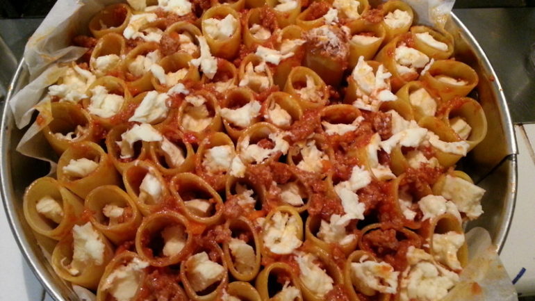 Paccheri stuffed with cheese