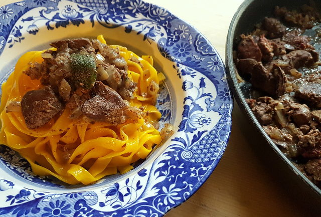 tagliatelle with chicken liver