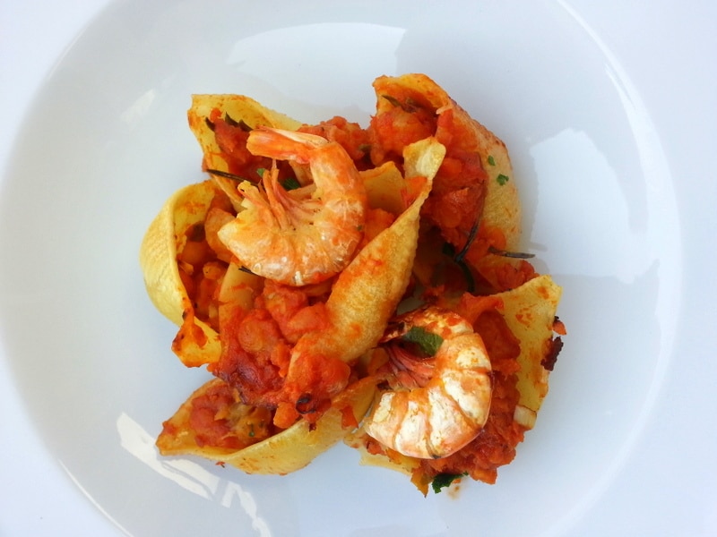 conchiglioni with prawns 