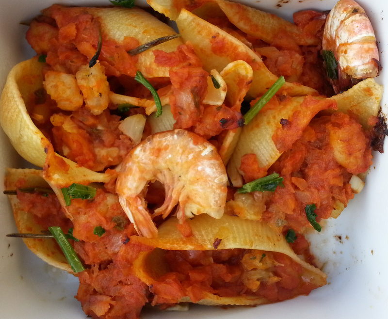 conchiglioni with prawns