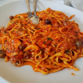 Tagliolini alla mediterranea