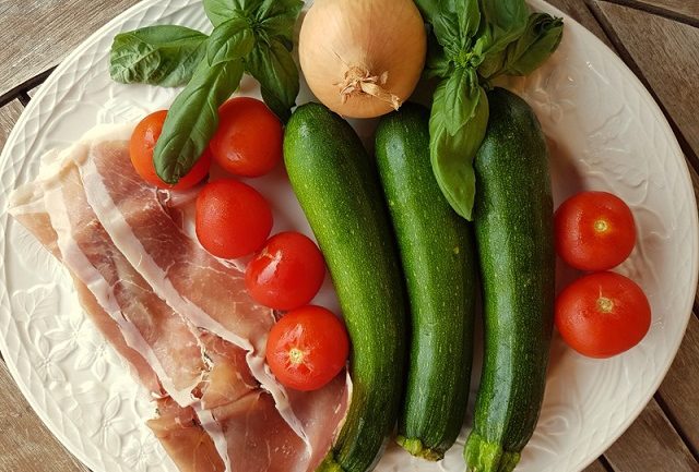 Orecchiette pasta with zucchini and speck