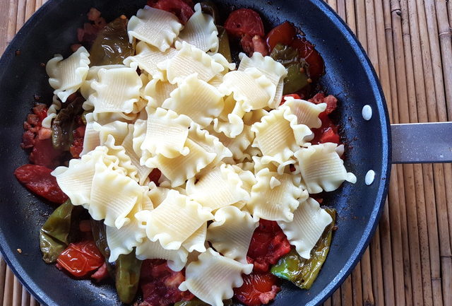 Pasta Con I Friggitelli E Pancetta