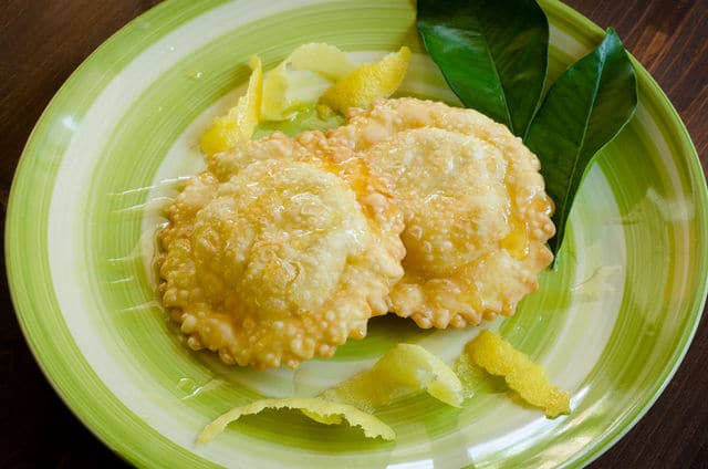 Sebadas, traditional dessert in Sardinia