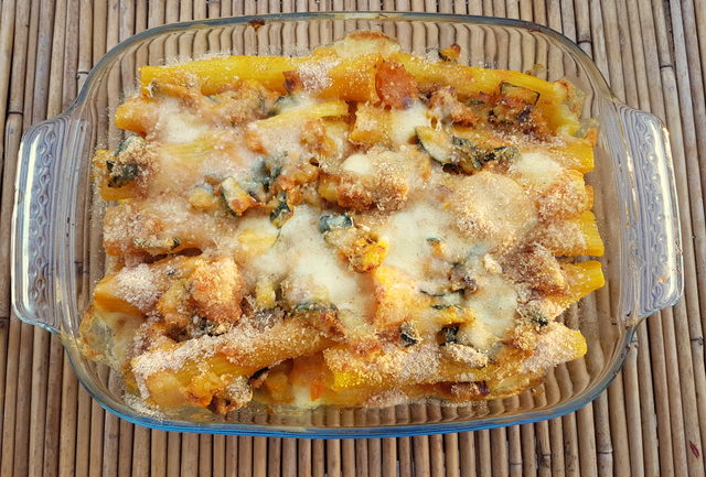 Baked trescatori pasta with pumpkin and zucchini