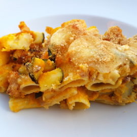 Baked pasta with pumpkin and zucchini