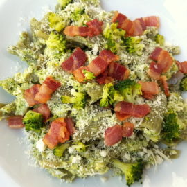 Rigatoni pasta with broccoli cream & pancetta