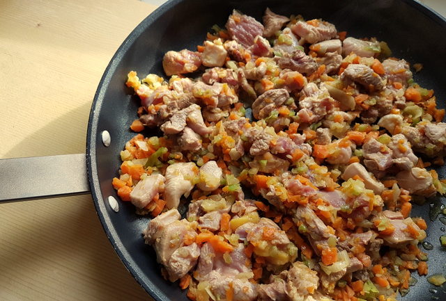 Bigoli pasta with farmyard ragu (di corte)