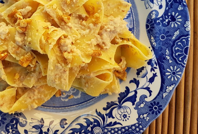 Pappardelle pasta with walnut sauce