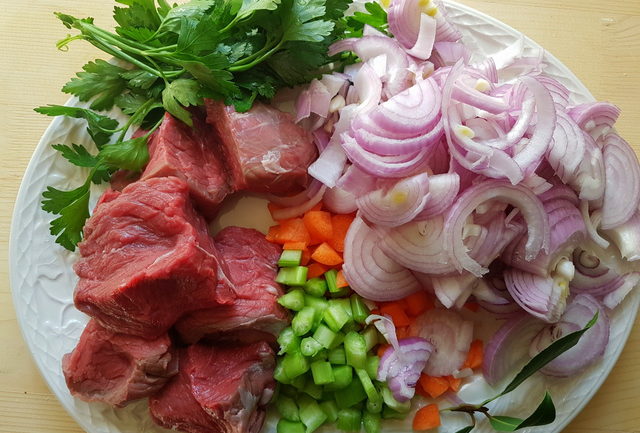 Ingredients for la Genovese ragu