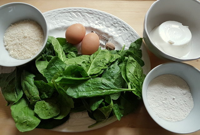 ingredients for Baked Tuscan gnudi (Malfatti) 