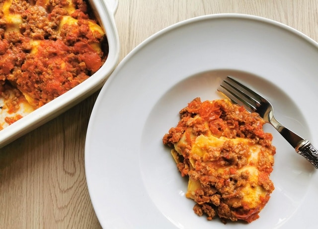 Baked fazzoletti pasta from Abruzzo (fregnacce Abruzzesi)