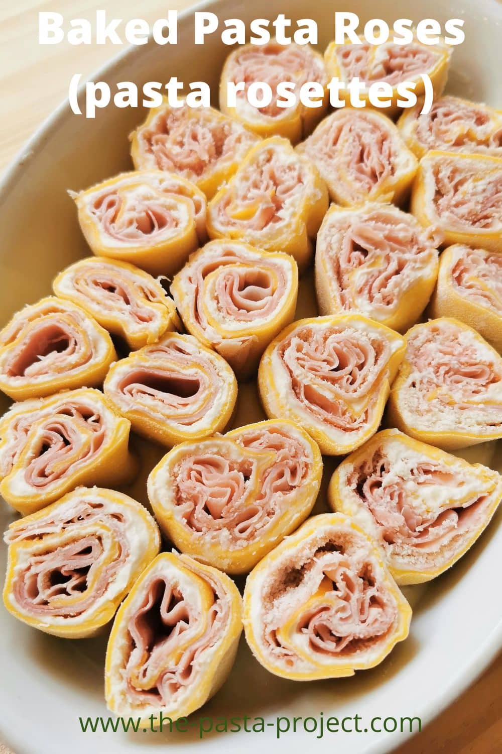 Baked pasta roses (pasta rosettes)