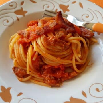 Bucatini or Spaghetti Amatriciana