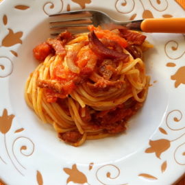 Bucatini or Spaghetti Amatriciana