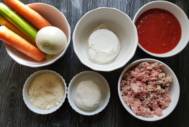 ingredients for caccavelle pasta alla Sorrentina