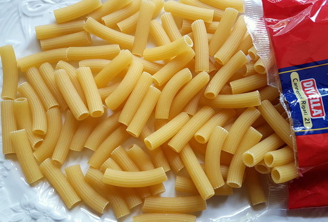 Canneroni pasta Divella