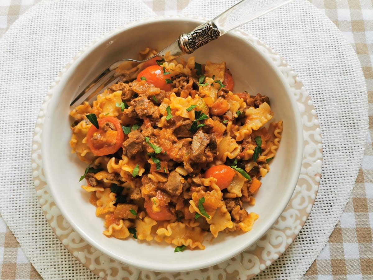 Chicken liver pasta with porcini mushrooms; Recipe from Marche