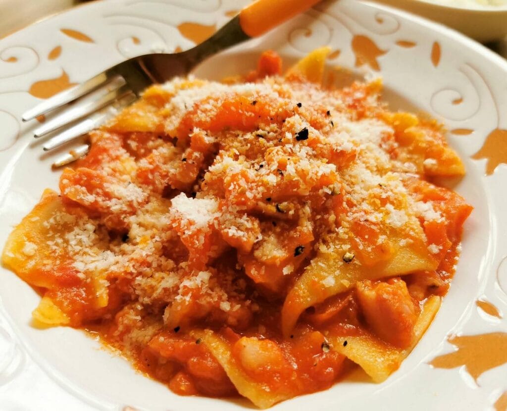 corn and wheat flour pasta triangles (patellette)