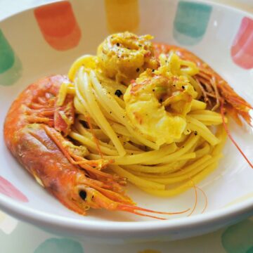 Creamy Italian prawn (shrimp) saffron linguine.