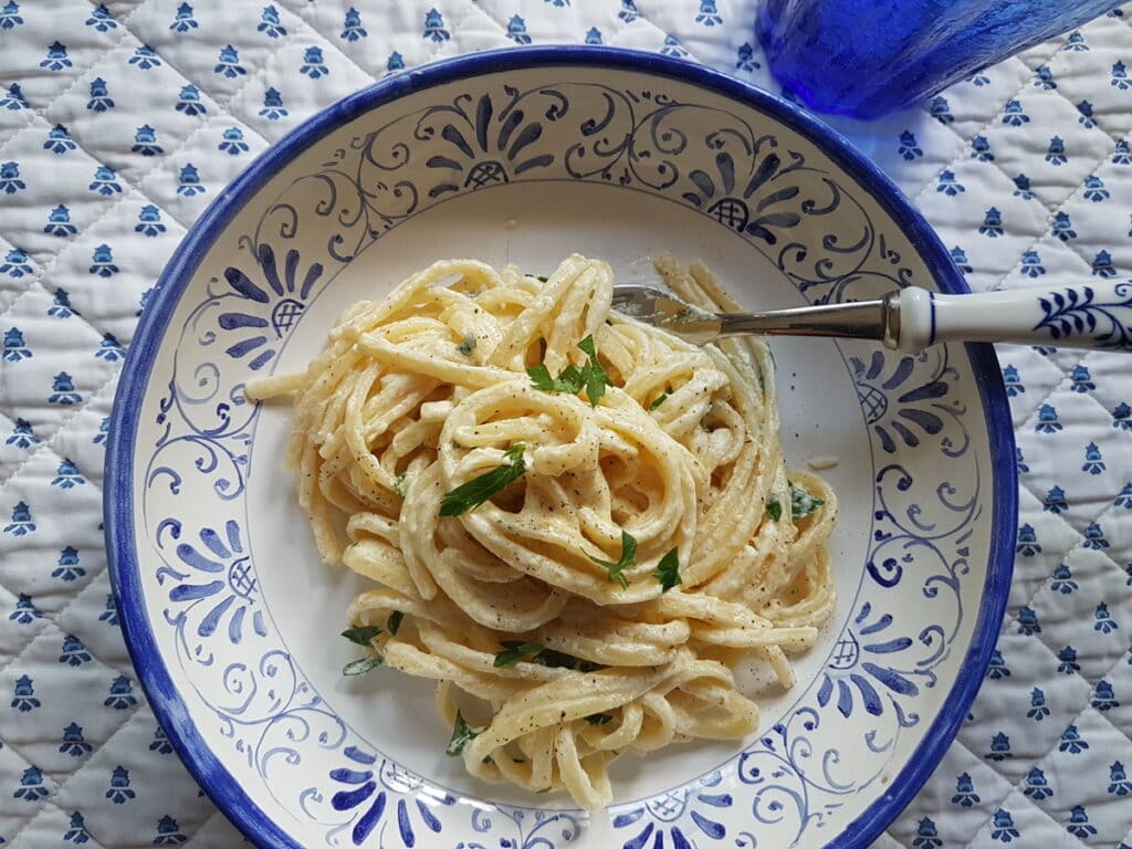 creamy linguine pasta al limone