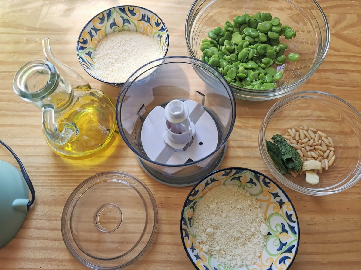 Prepared ingredients for fava bean pesto.