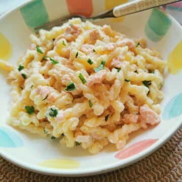 Creamy smoked salmon pasta