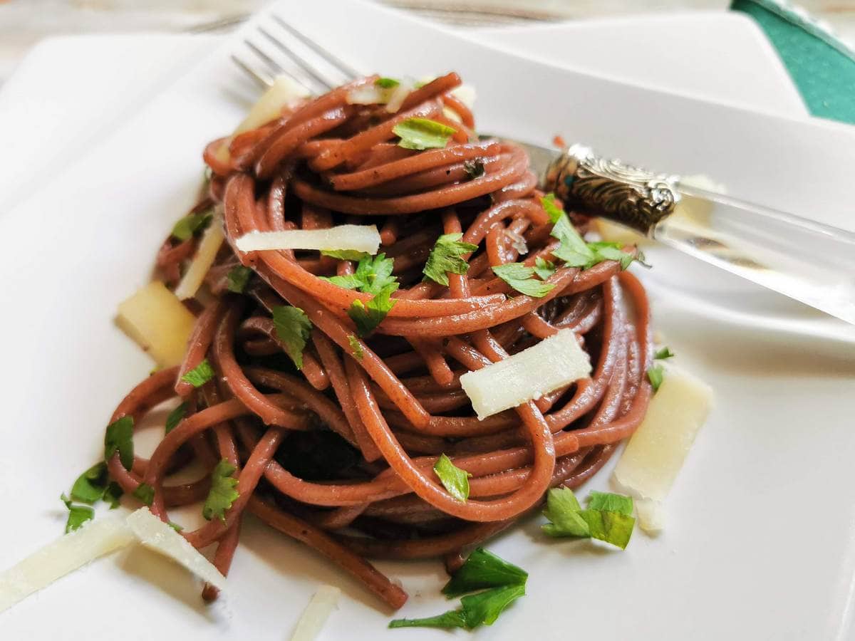 Drunken spaghetti red wine pasta recipe.