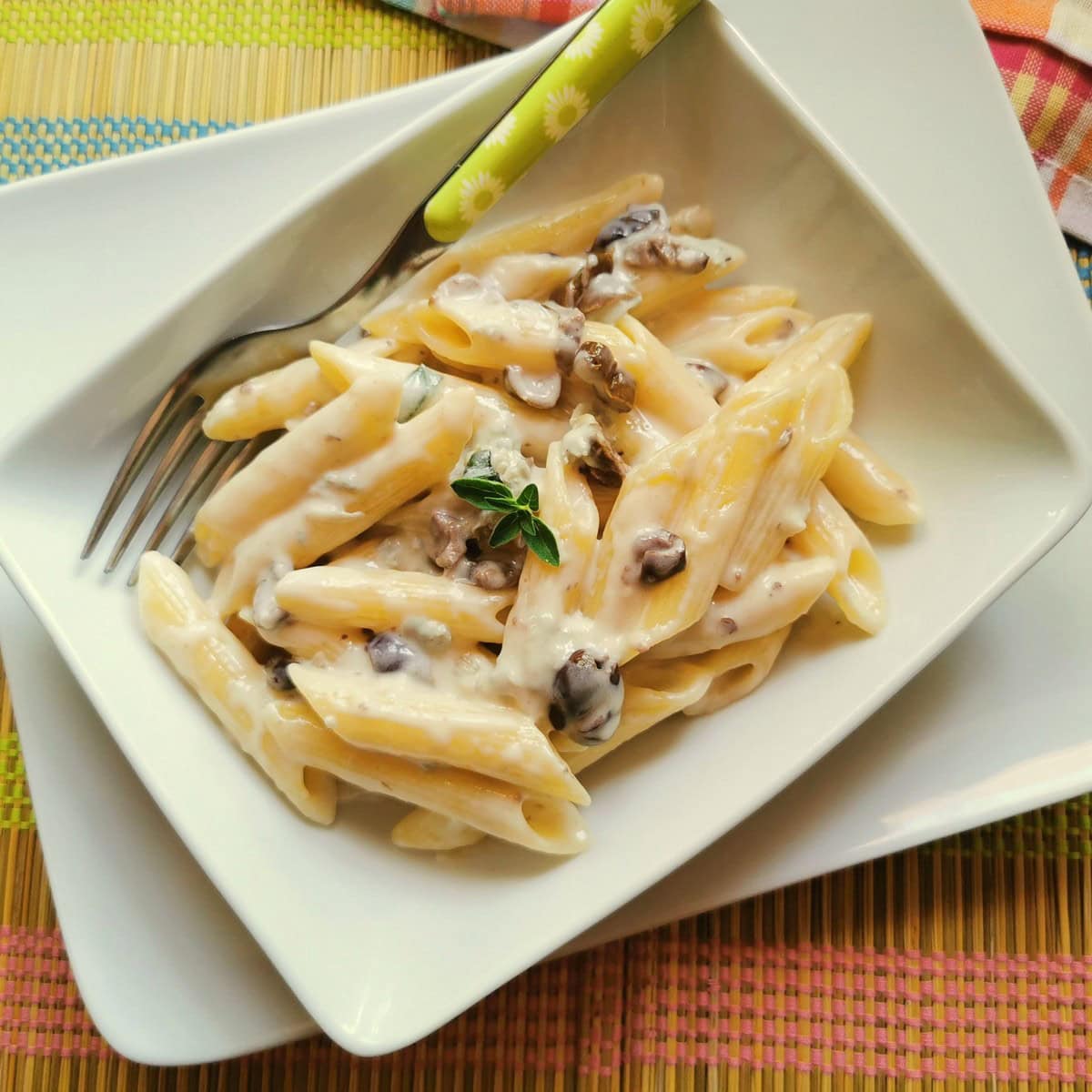 Easy Gorgonzola Pasta with Olives alla Cenere.