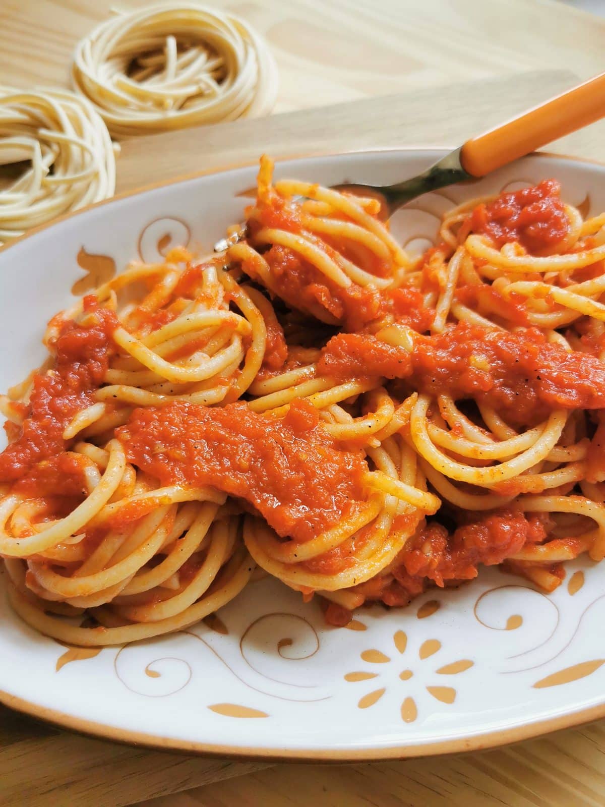 Elephant garlic pasta (pici all’aglione).