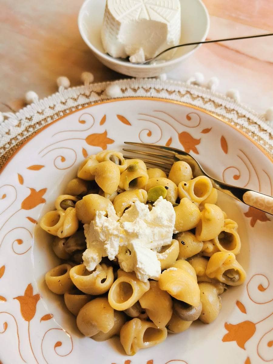 Fresh fava bean pasta with pecorino and ricotta recipe from Sicily