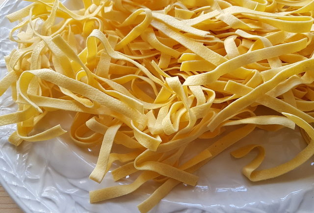 färsk tagliatelle