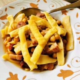 fried sagne pasta with chickpeas