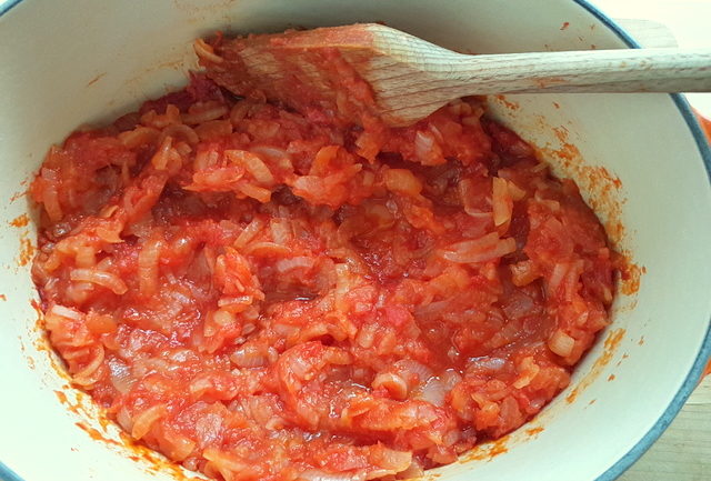 Italian braised onion sauce in Dutch oven