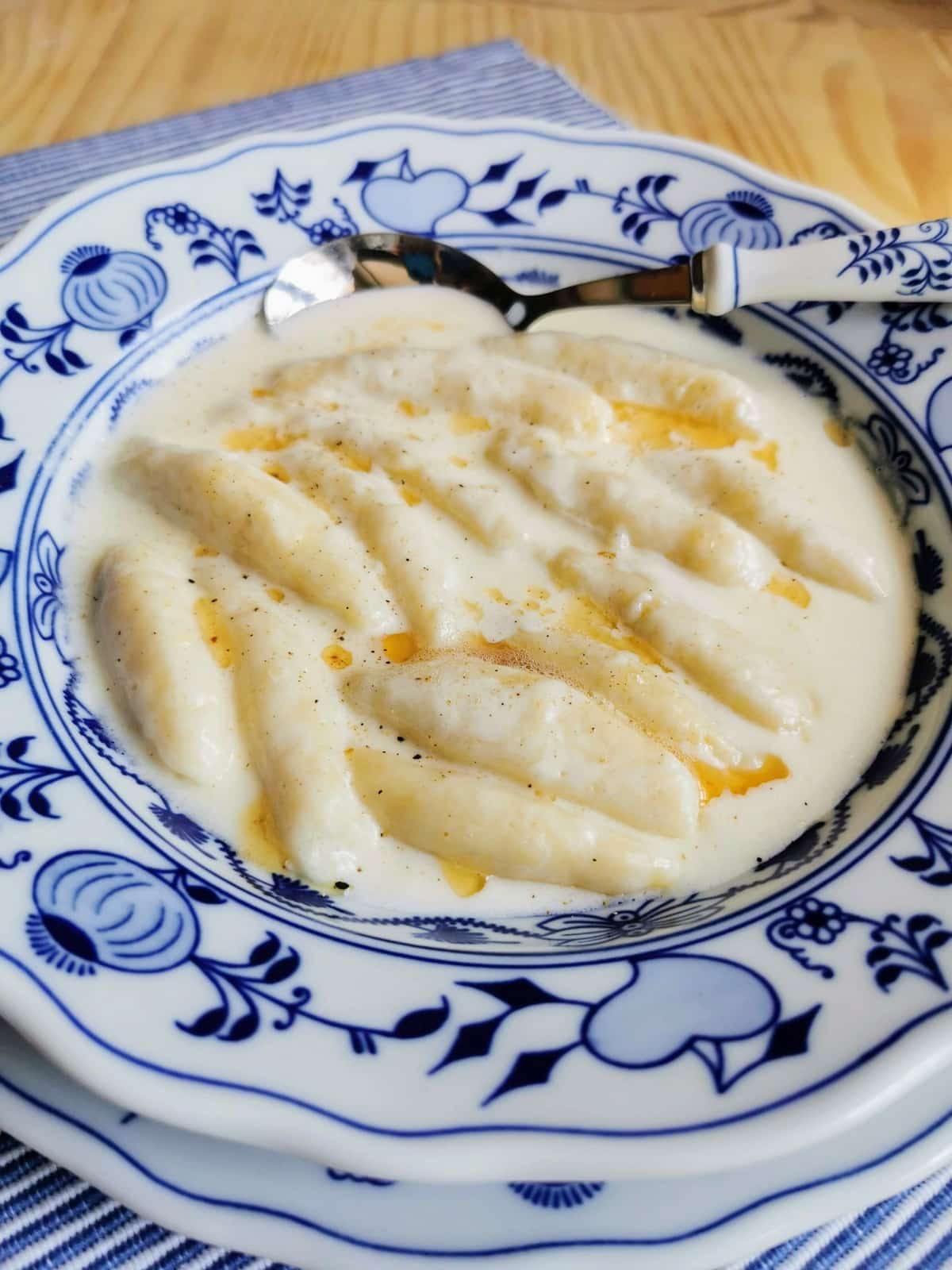 Italian potato gnocchi recipe from the Alps (gnocchi della Val Varaita).