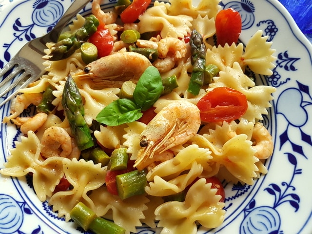 Italian Shrimp and Asparagus Farfalle Pasta Recipe. – The Pasta Project