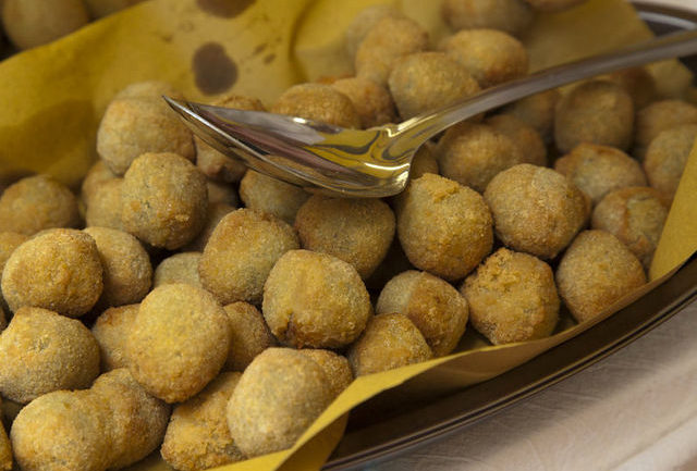 Fried stuffed olive ascolane