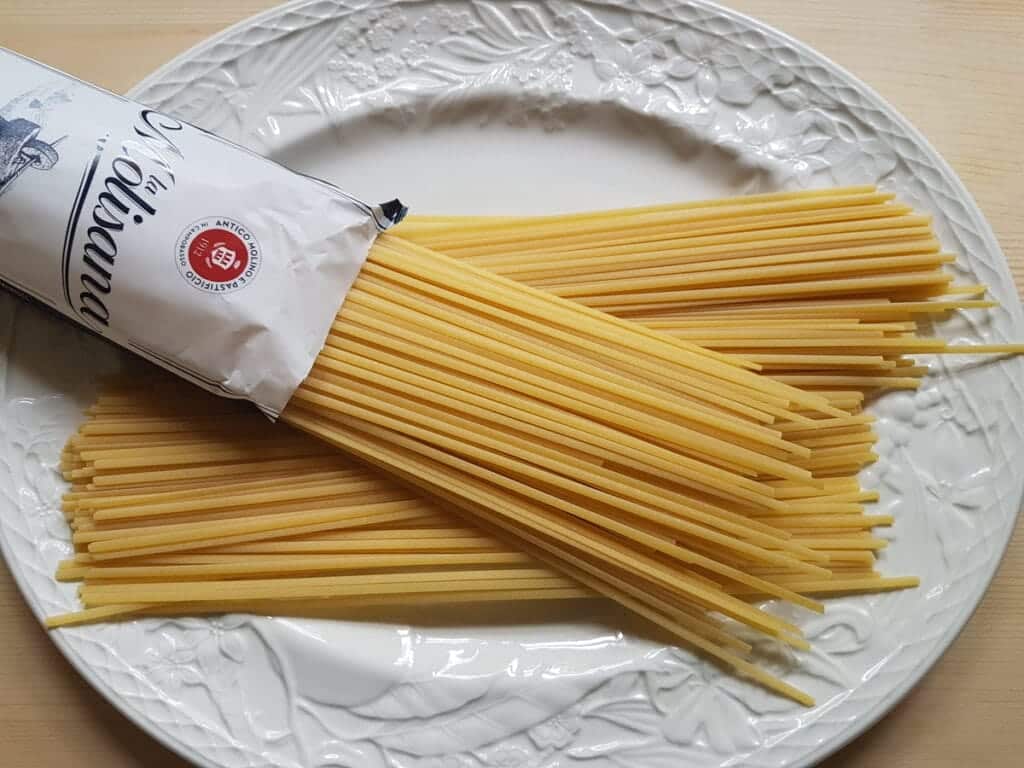 dried linguine pasta made by La Molisana