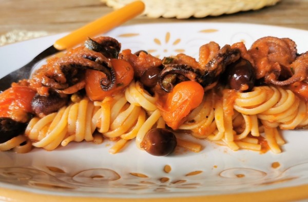 Linguine with Baby Octopus alla Luciana – The Pasta Project