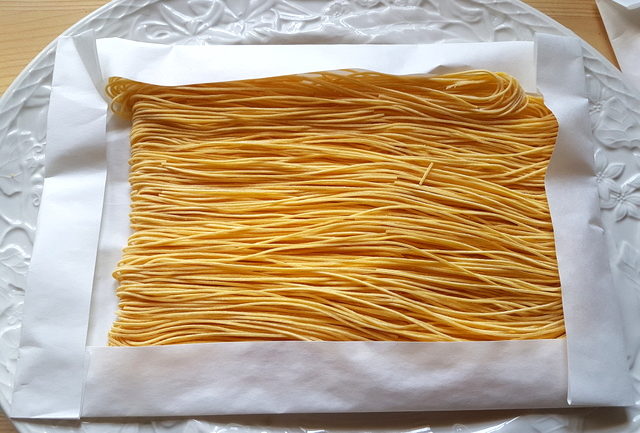 Maccheroncini di Campofilone in paper wrapping