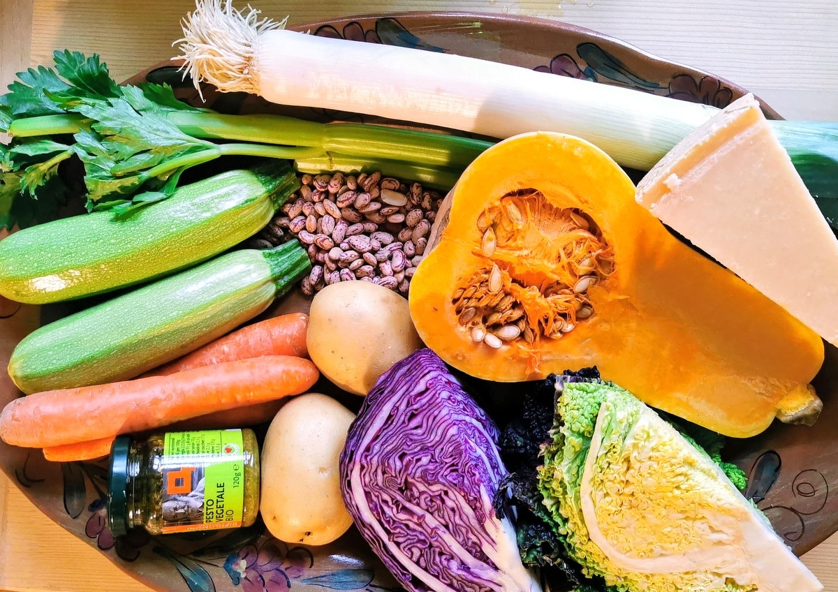 ingredients in minestrone with pesto.