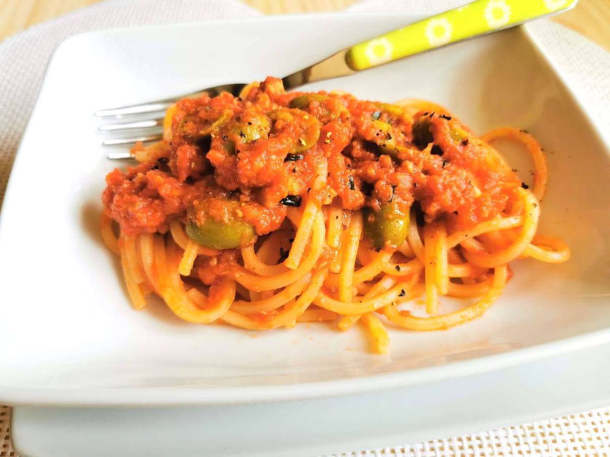 olive and tuna spaghetti all'Ascolana