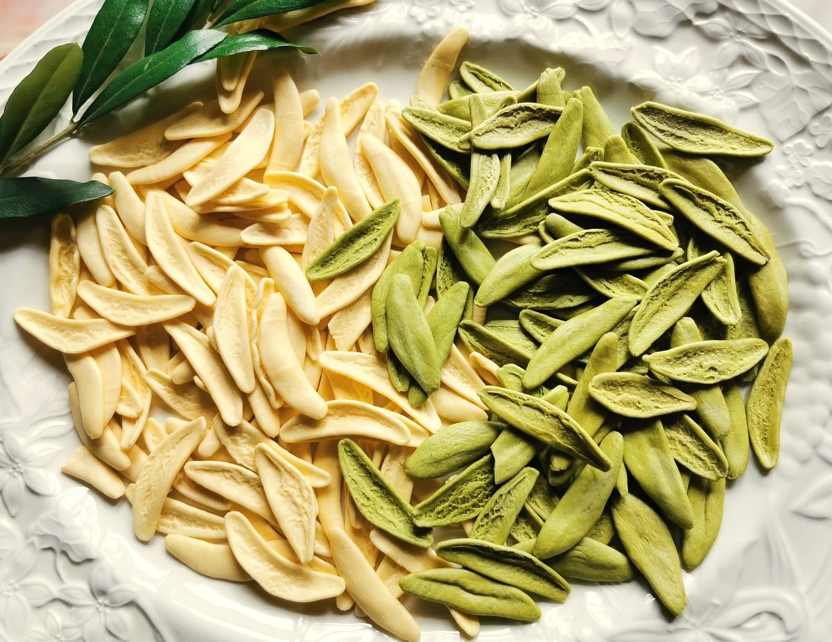 olive leaf pasta