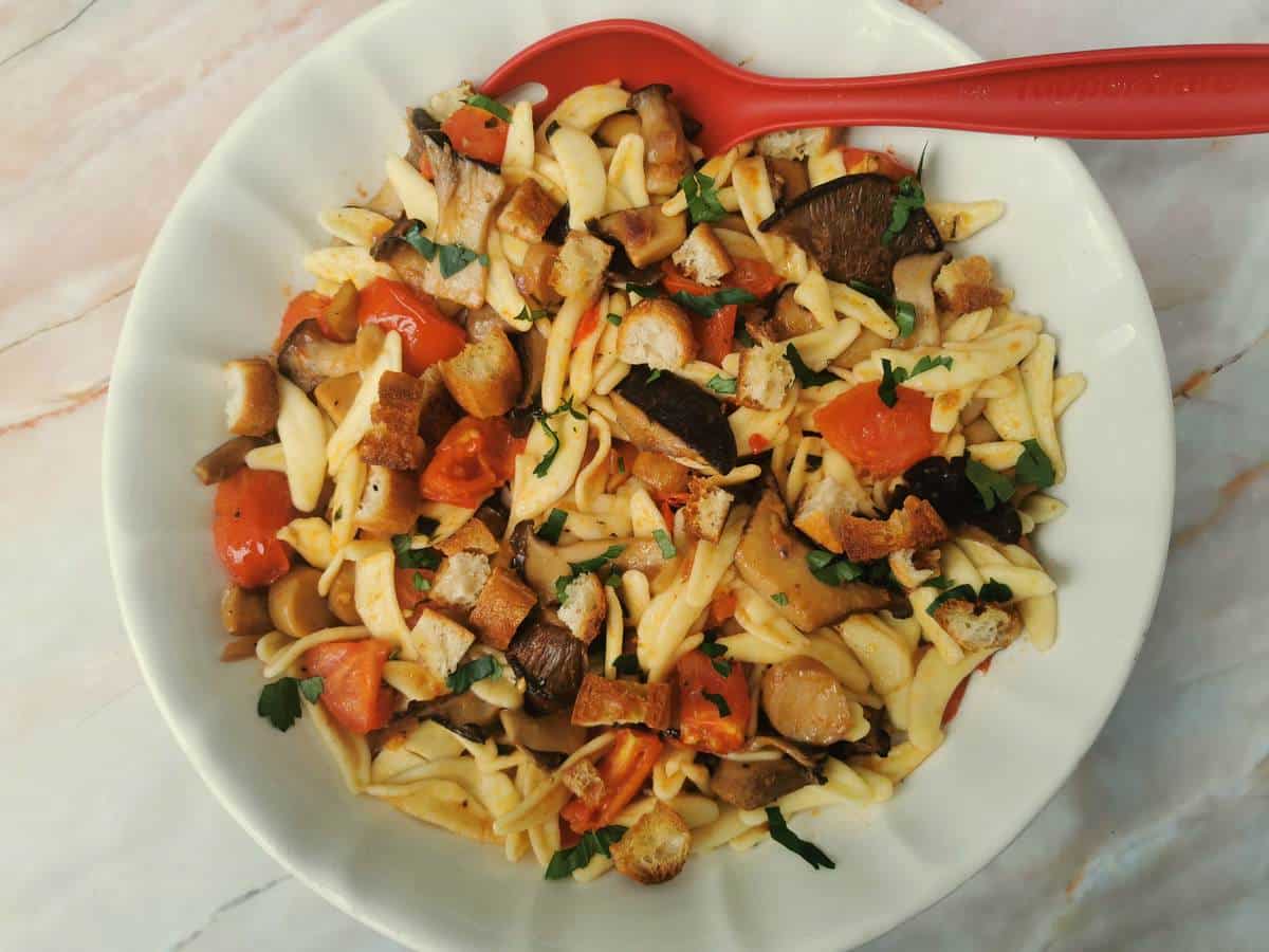 Olive Leaf Pasta with King Oyster Mushrooms. The Pasta Project