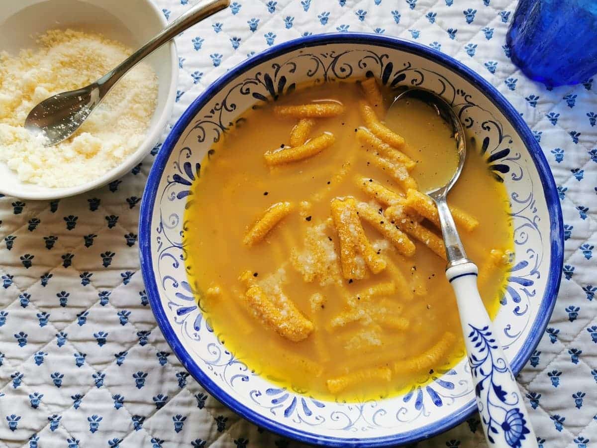 Passatelli in homemade broth.