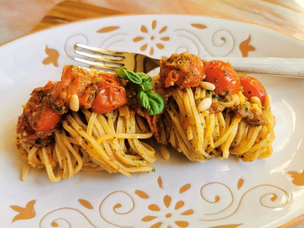 Pasta Portofino recipe from Liguria.