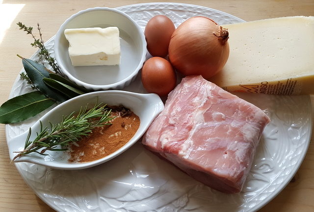 ingredients for pasta with cinnamon spiced pork ragu from Friuli Venezia Giulia.