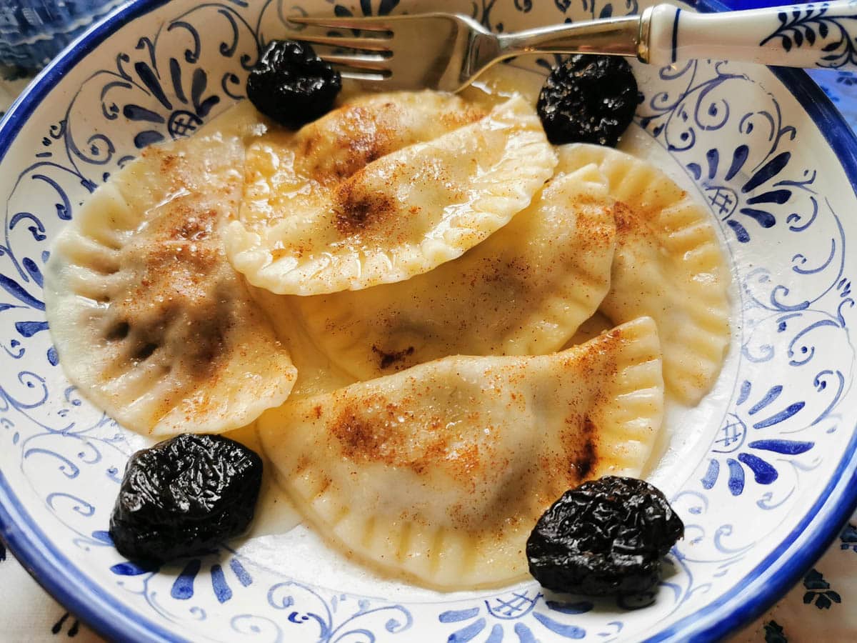 Prune and fig cjarsons alla Pontebba (sweet ravioli).