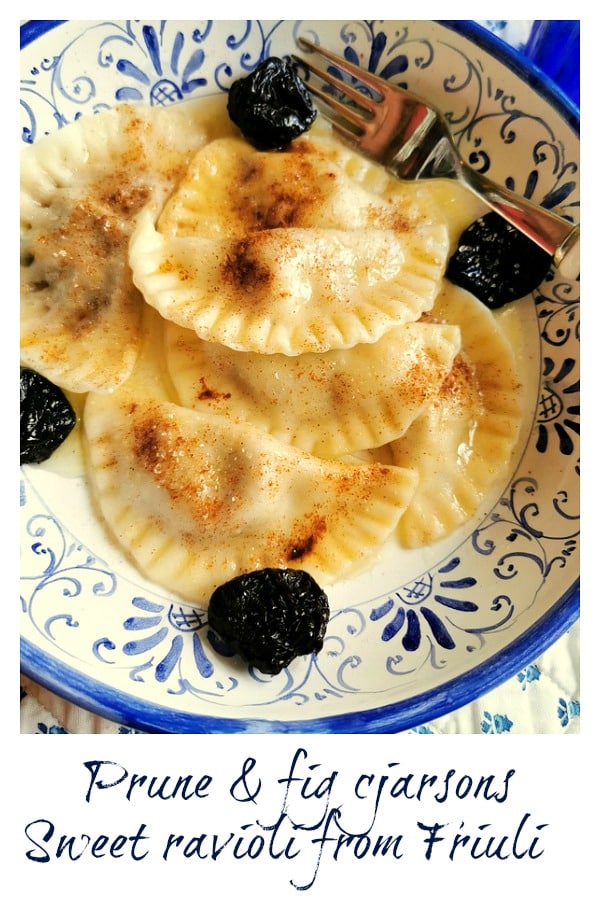 Prune and fig cjarsons (sweet ravioli)